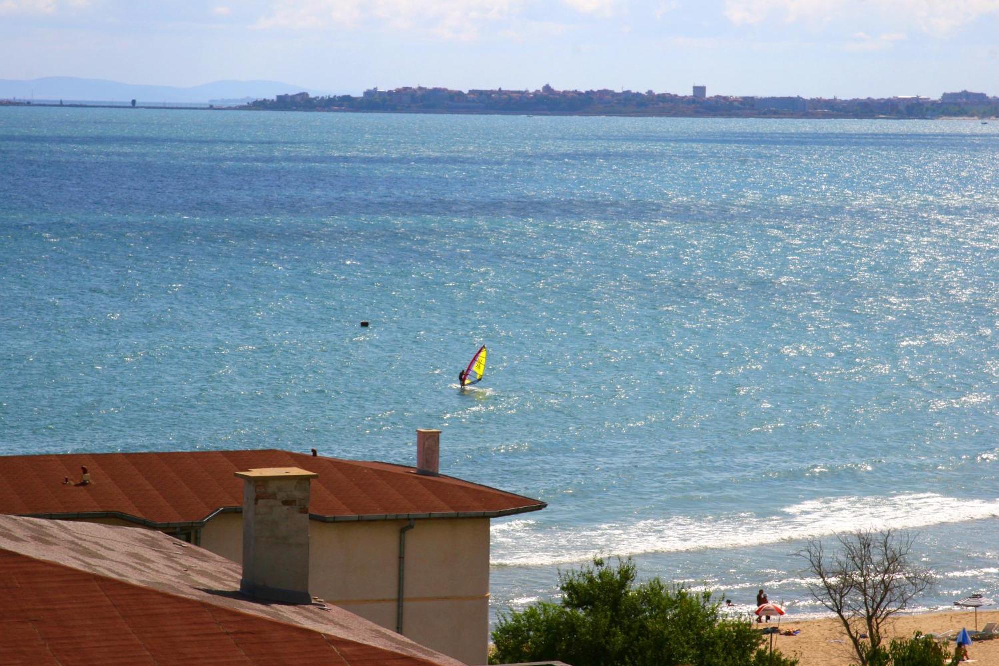 Hotel Panorama Sveti Vlas Bagian luar foto